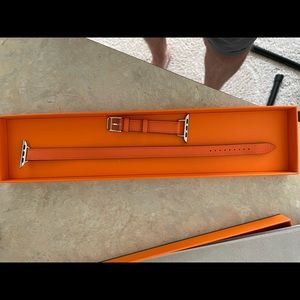 Hermès classics orange double tour Apple Watch leather band